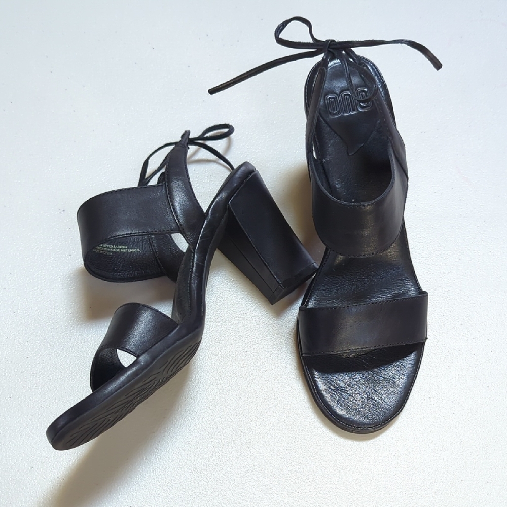 ONO, Black Leather Strappy Block Heels. Size 10